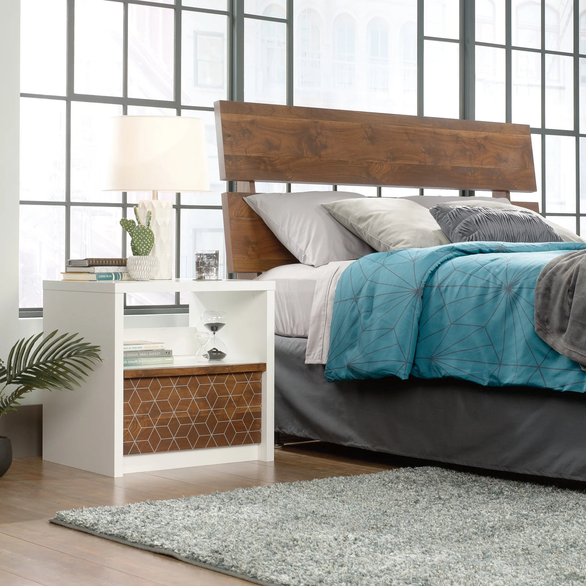 Soft White Dresser I643256