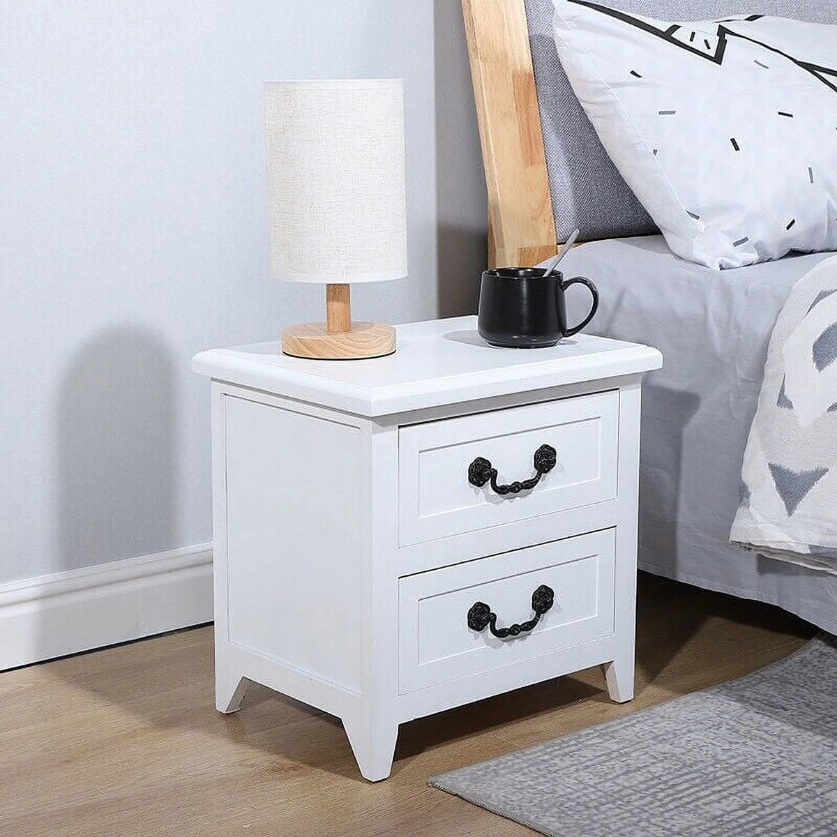 Solid Wood 3-drawer Nightstand Z9431