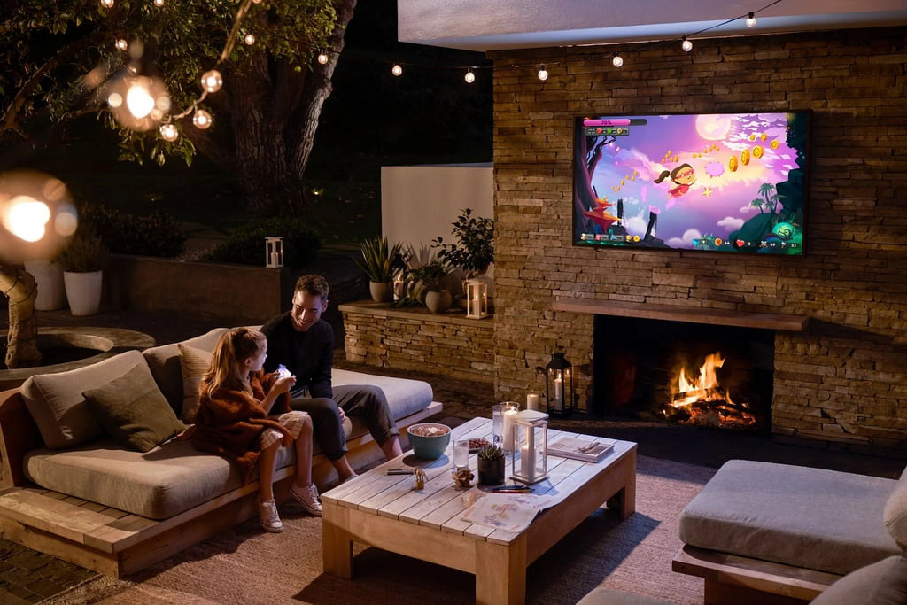 55 Class Outdoor QLED 4K Smart TV W896