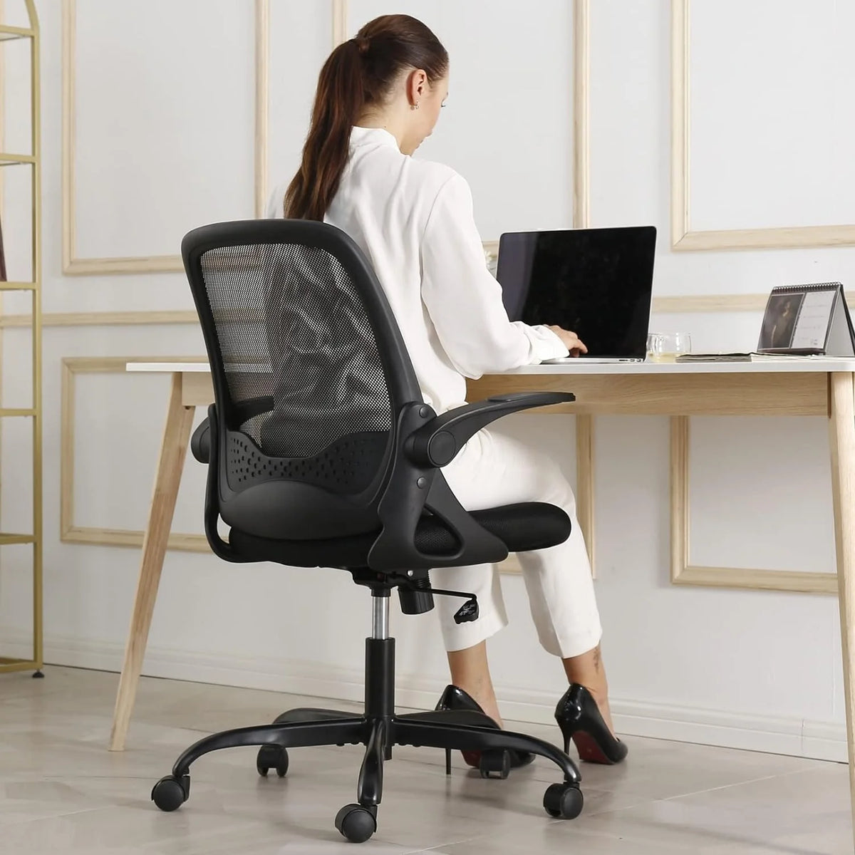 Ergonomic Mesh Office Chair with Flip-up Armrests G50483