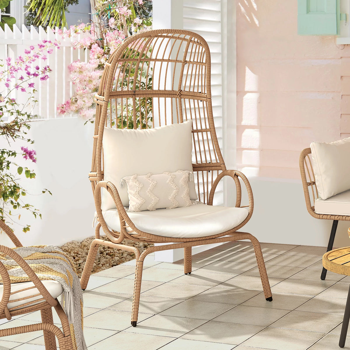Oversized Wicker Egg Chair with Steel Frame G613