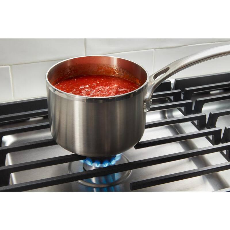 4-Burners Recessed Gas Cooktop in Black B23902