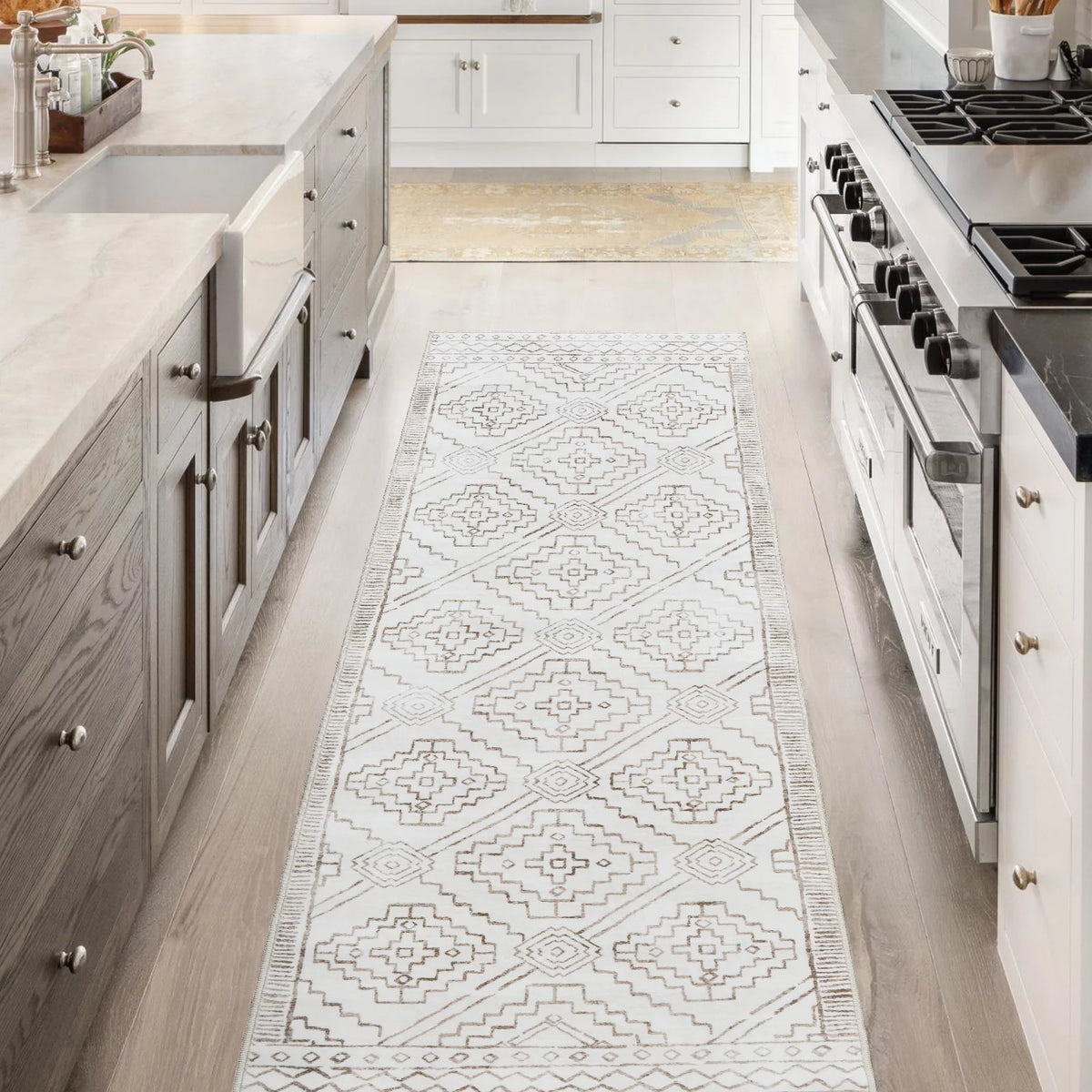 Taupe 2X5 Area Rug T77498