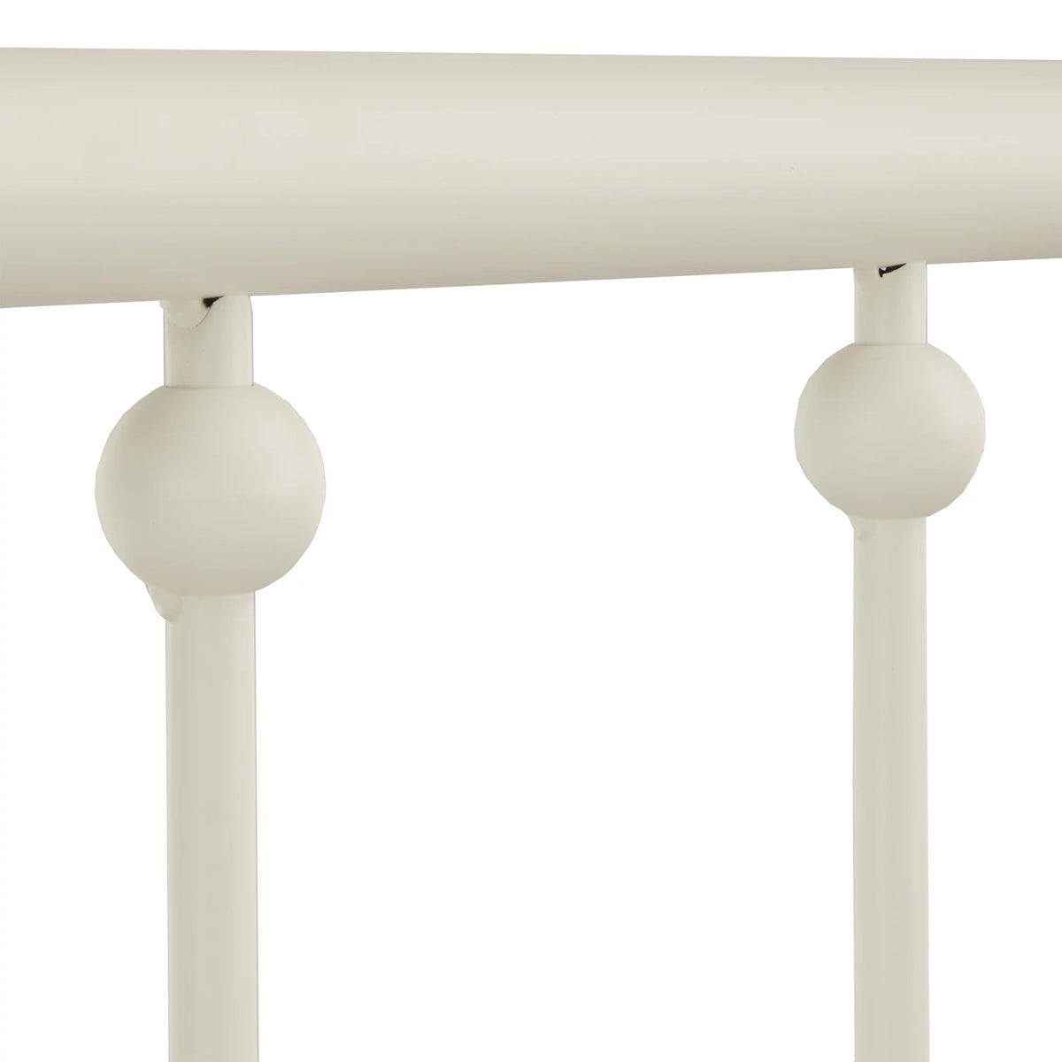 White Metal Platform Full Bed V667627