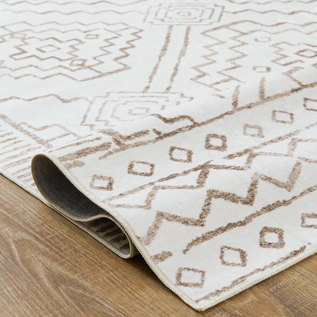 Taupe 2X5 Area Rug T77498