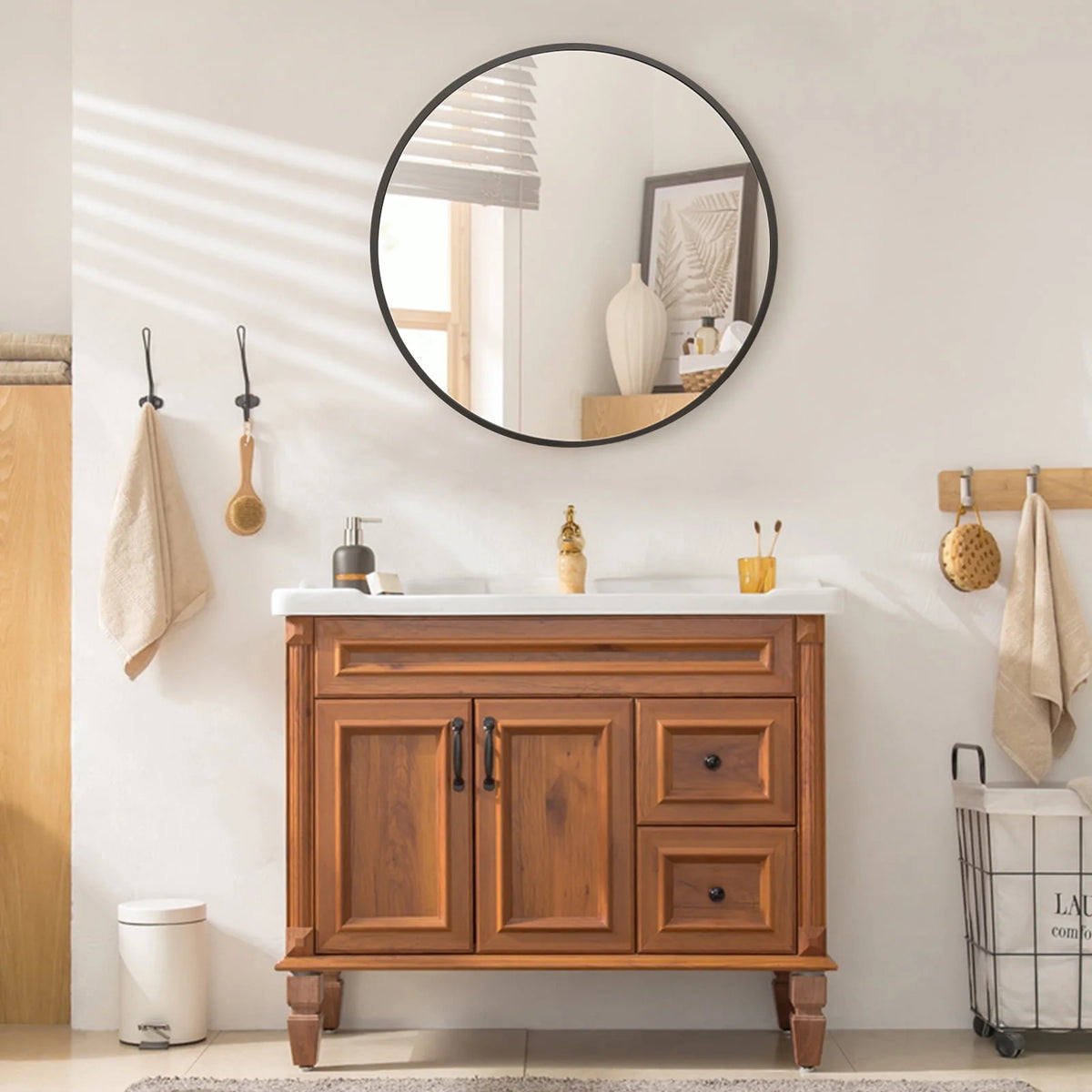 Black Round Wall Mirror L344
