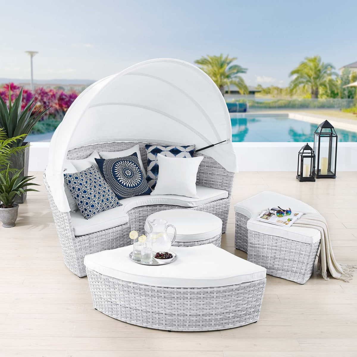Light Gray White Outdoor Patio Daybed T676