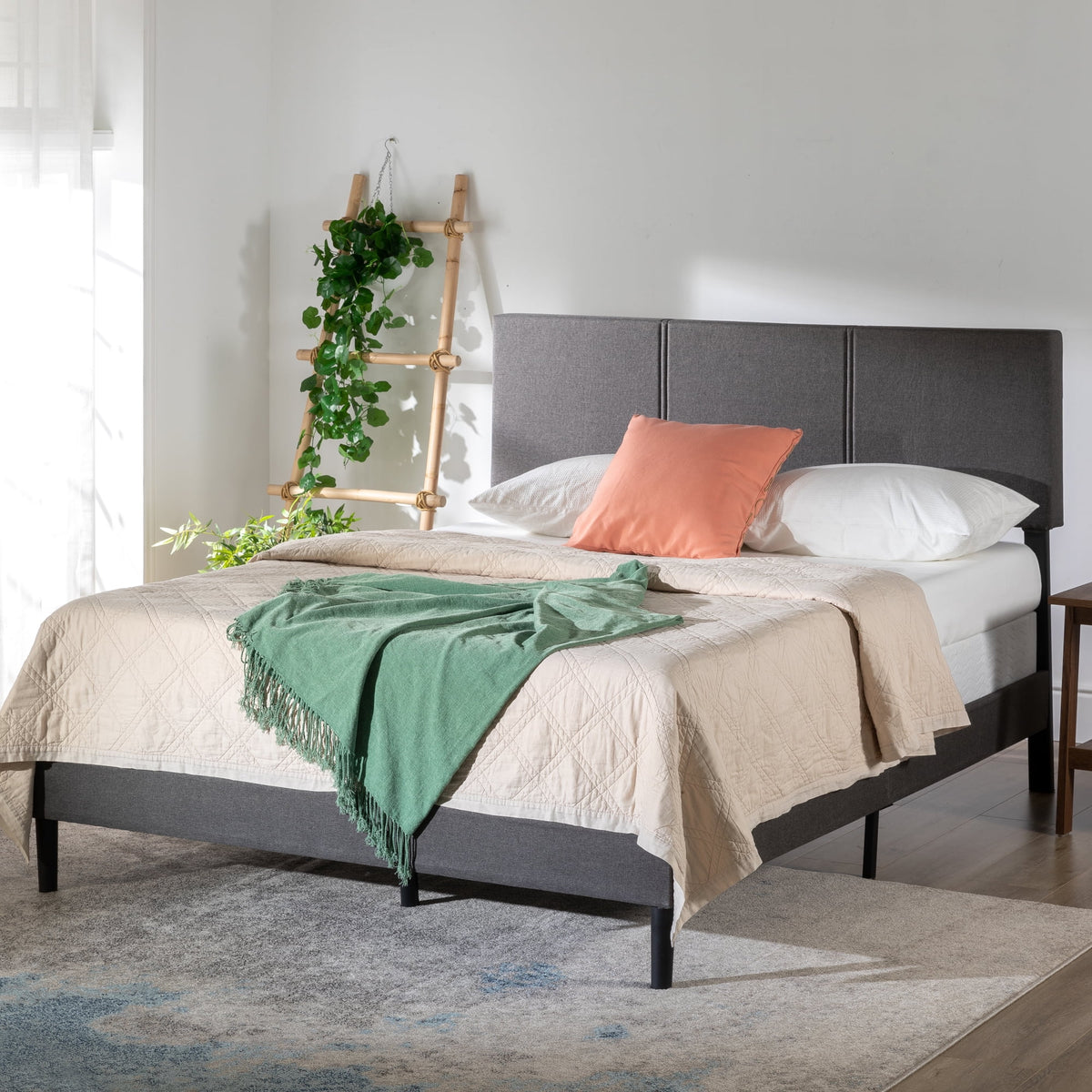Queen Upholstered Bed Frame W662